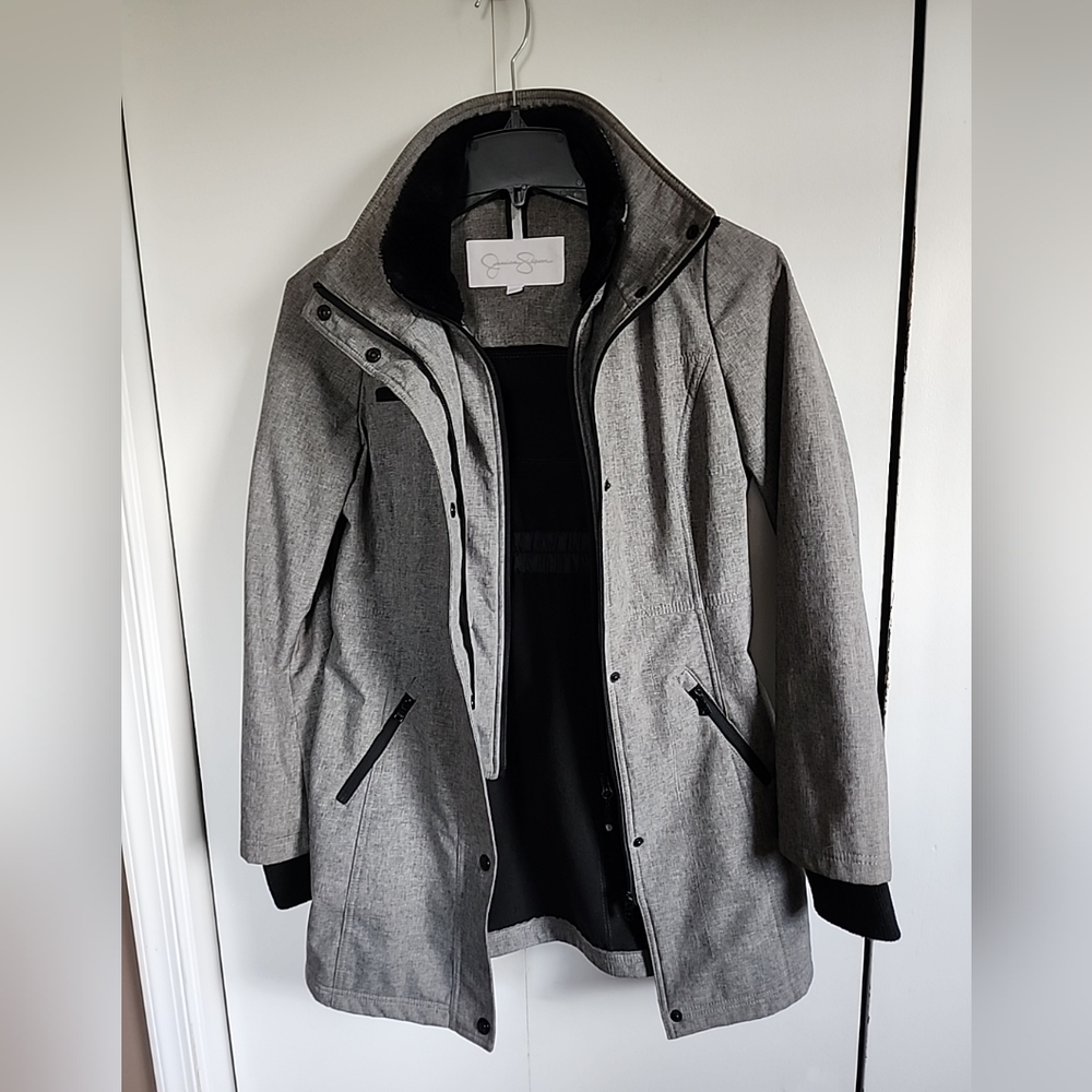Jessica Simpson Grey Winter Coat with Stand-Up Collar and Zipper Closure